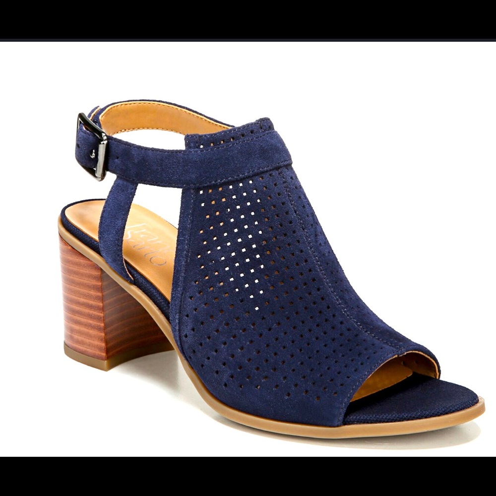 This shoes is very pretty and it is dark blue wear it with anything like jeans.